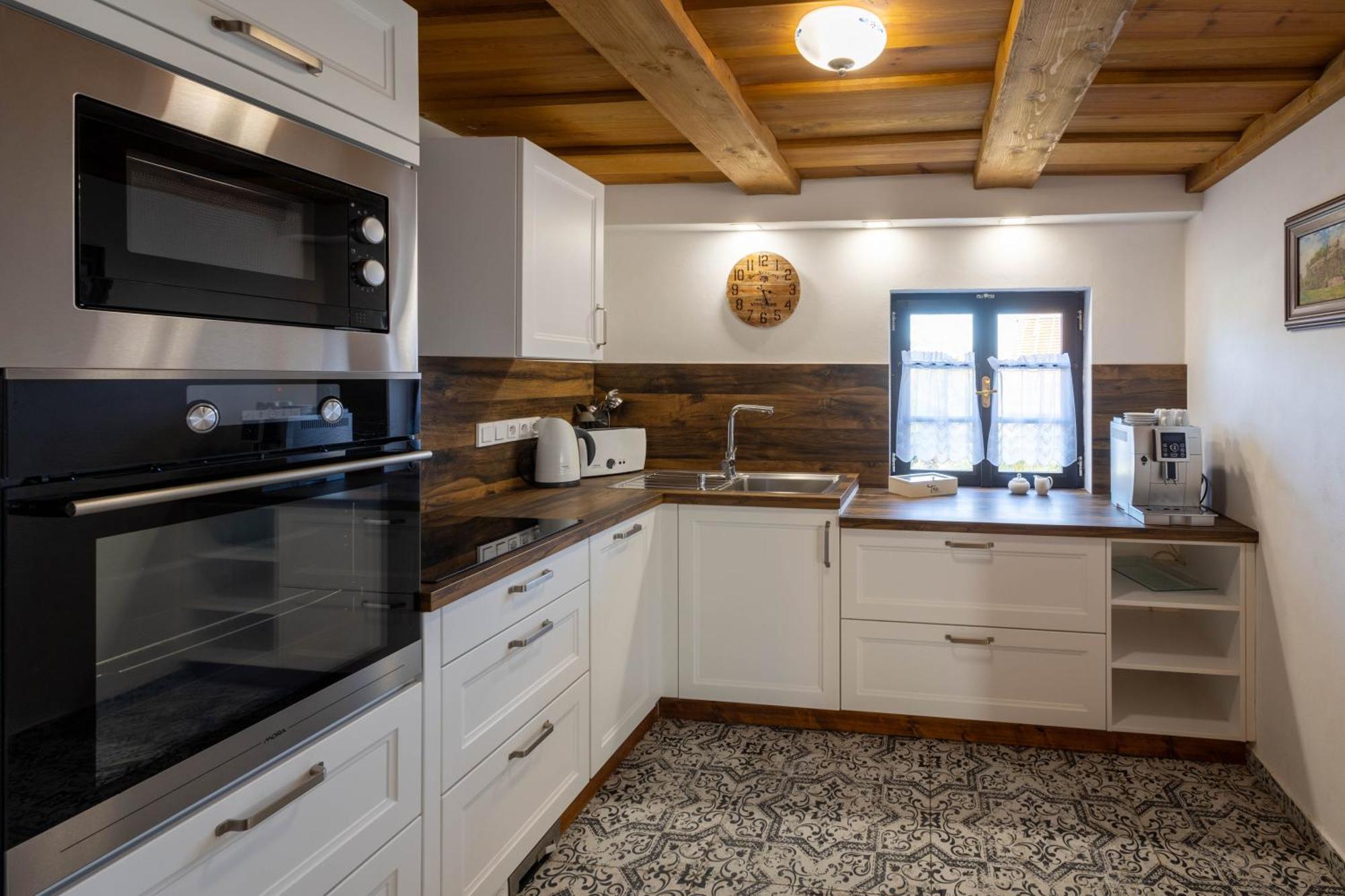 Luxusni Apartman S Krbem - Kunraticke Svycarsko Kunratice  Buitenkant foto
